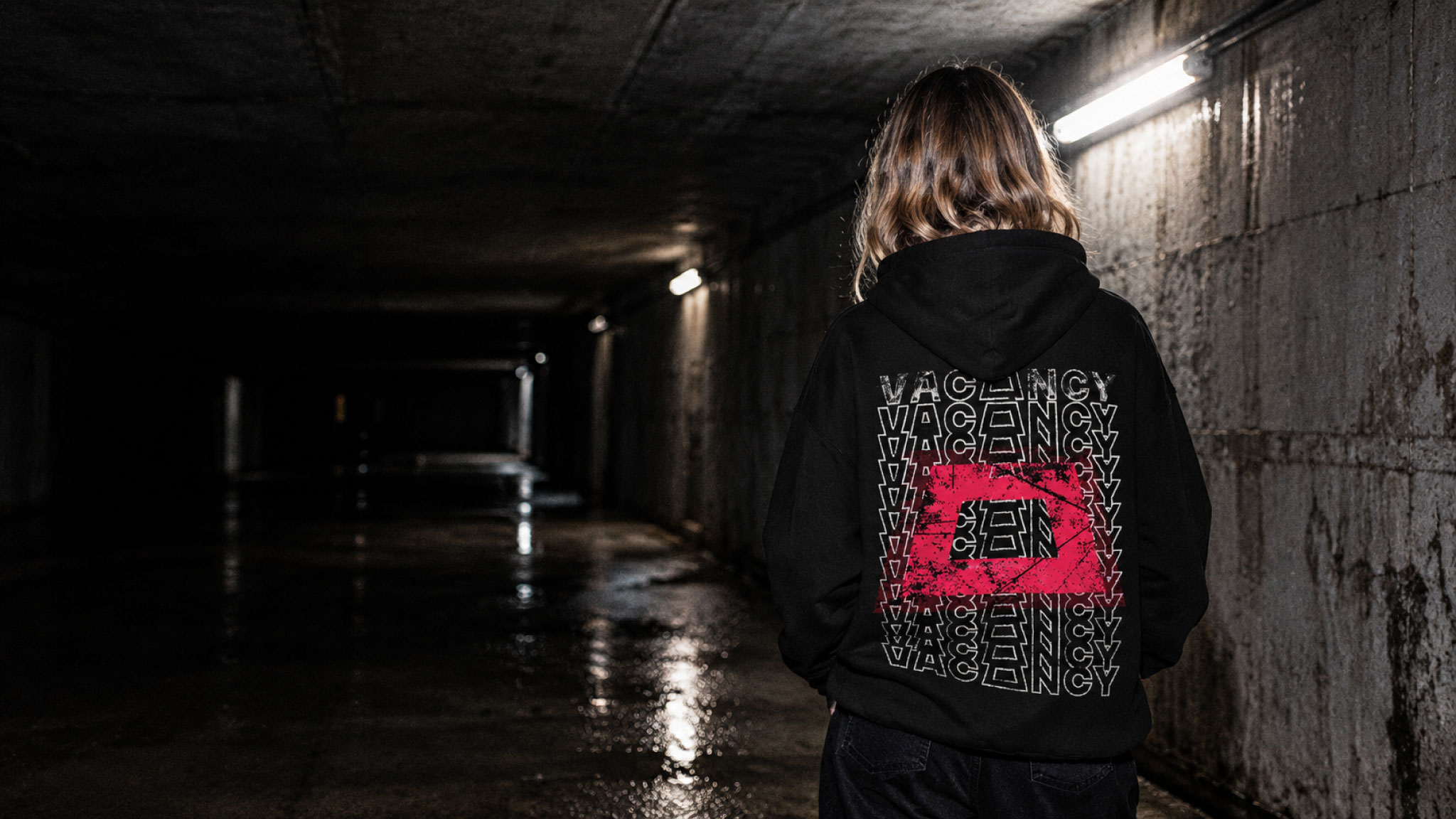 Visual del progetto di brand identity streetwear Vacancy